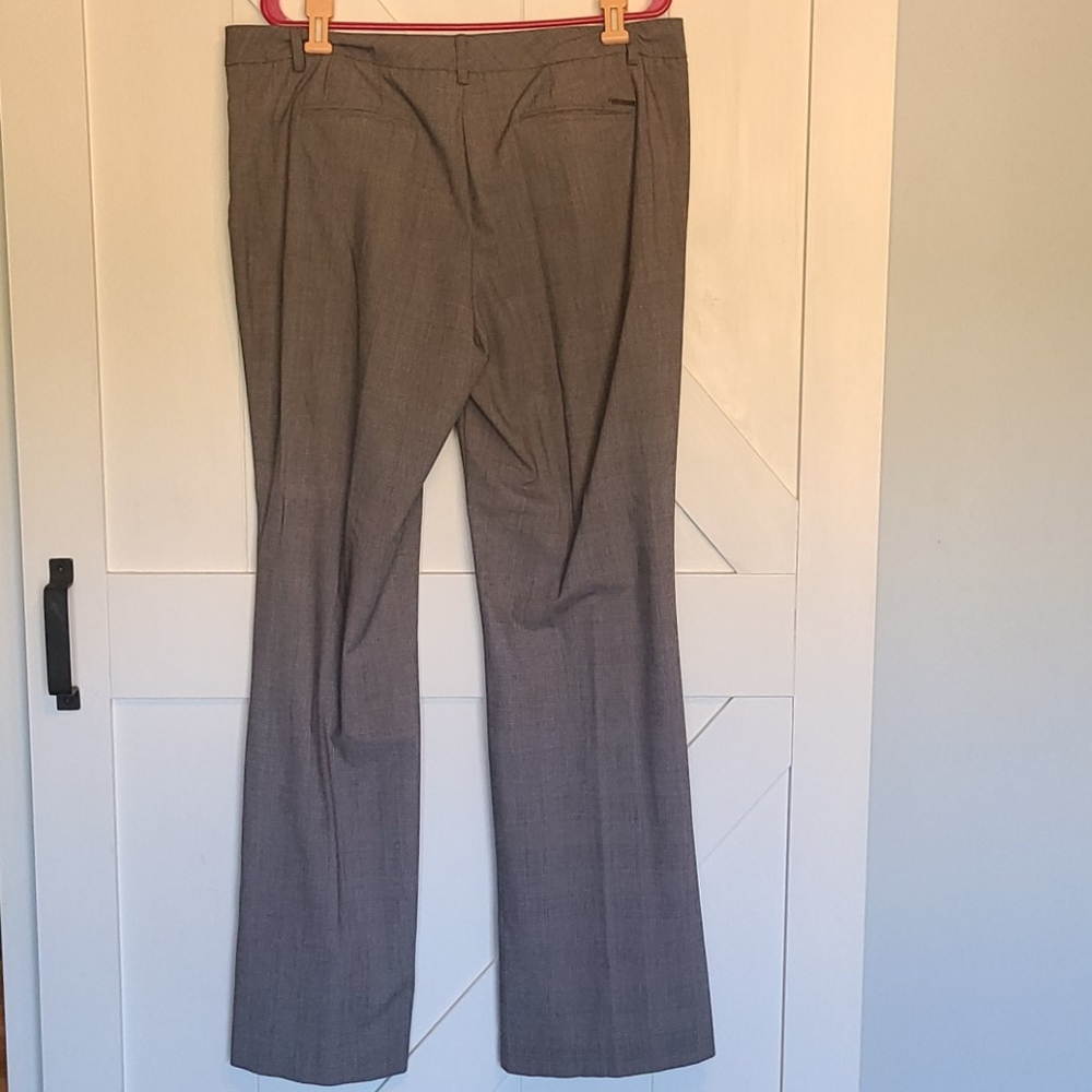 Dress pants - Picture 2 of 2